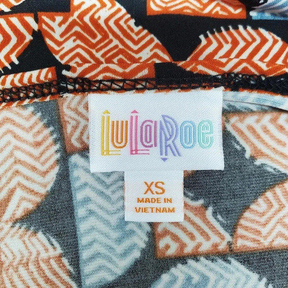 LULAROE | Irma Tunic in Chevron & Geometric Pattern sz XS - Picture 6 of 7
